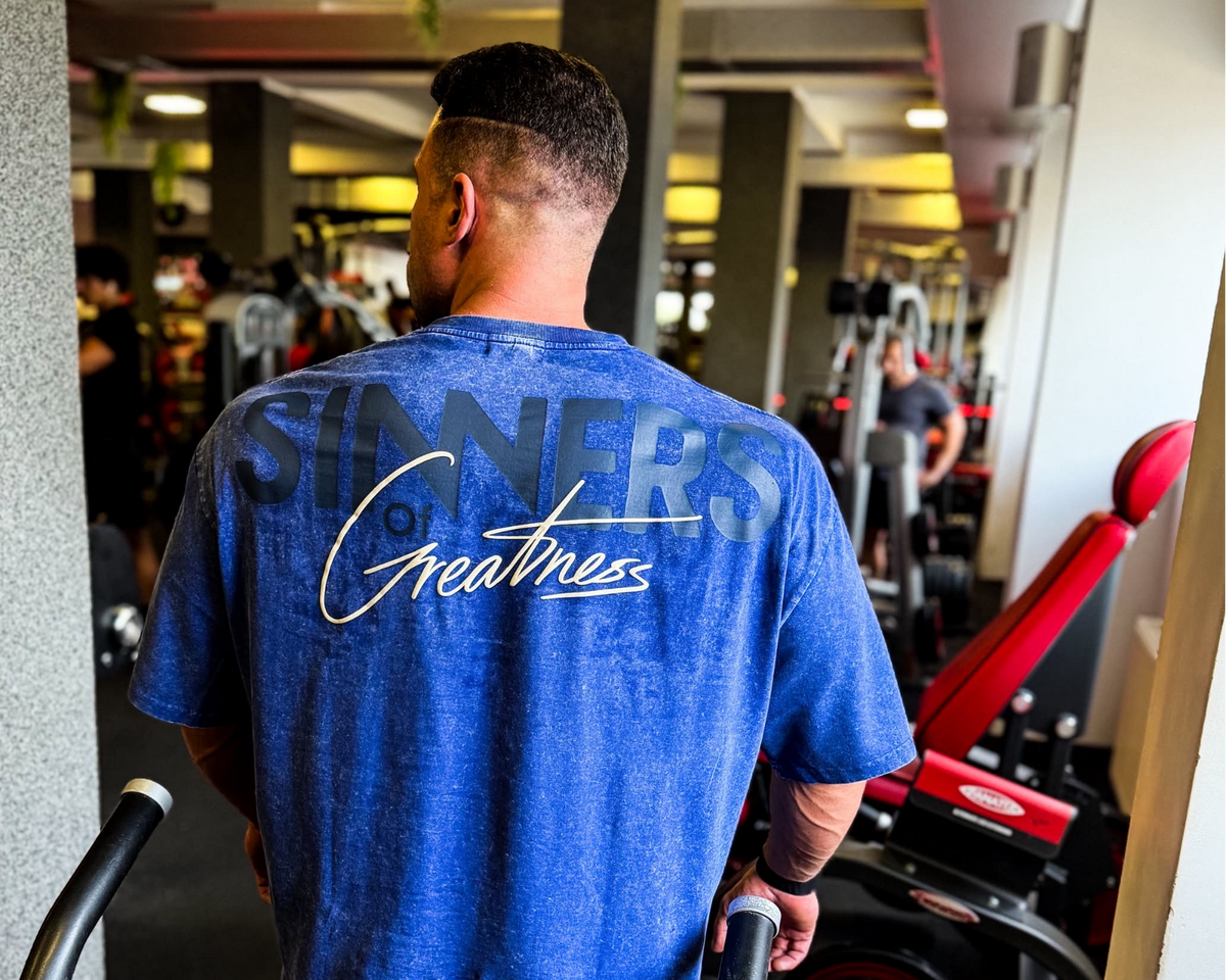 Greatness póló SINNERS – viselés közben
